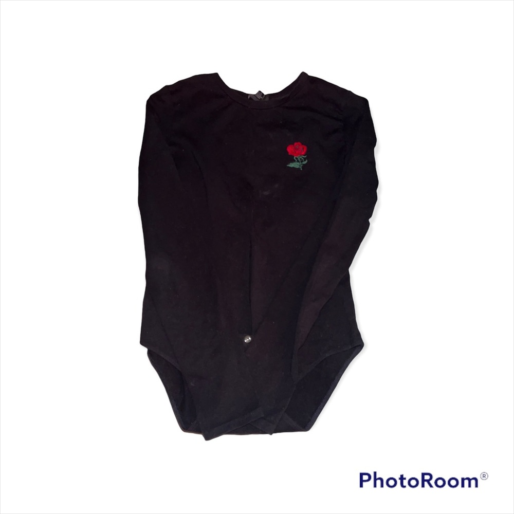 Rose long sleeve body suit . Size small . Just not my style anymore !!!
